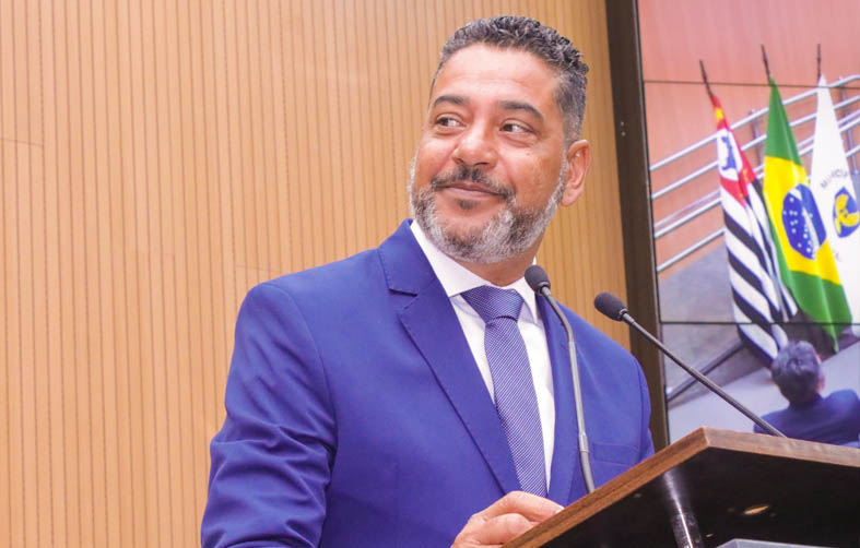 Carlinhos Camelô protocola Projeto de Lei que cria Política Municipal e Centro Integrado de Lutas e Esportes de Combate em Campinas