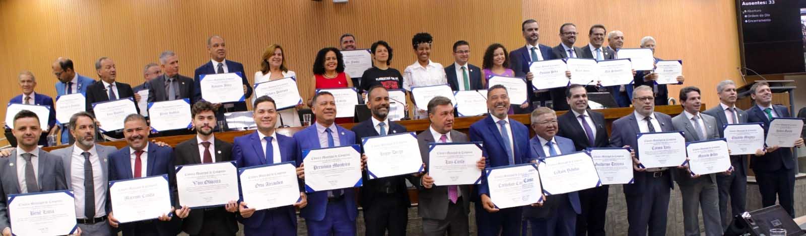 Dia de Posse: com dez novos vereadores, Câmara inicia Legislatura 2025-2028 e dá posse ao prefeito e vice de Campinas