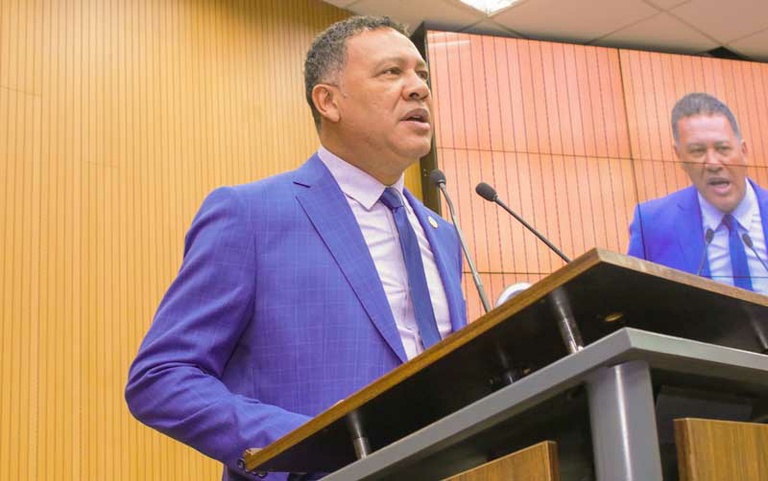 Permínio Monteiro protocola Projeto de Lei para criar serviço público de telemedicina veterinária