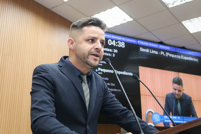 Bene Lima protocola projeto que determina reserva de vagas para alunos da rede municipal em atividades de artes marciais