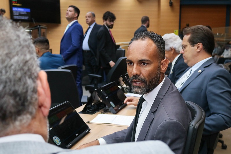 Higor Diego entrega Título de Cidadão Campineiro ao Comandante da 11ª Brigada de Infantaria Mecanizada ‘Brigada Anhanguera’