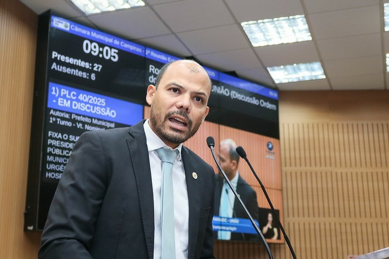 Rodrigo da Farmadic apresenta moção de apelo à CCR AutoBAn para reparos em muro na Rodovia dos Bandeirantes