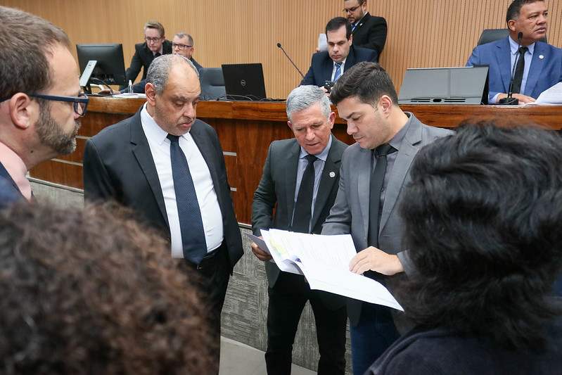 Vereadores aprovam diretrizes orçamentárias de 2026 e reestruturação administrativa da Fumec