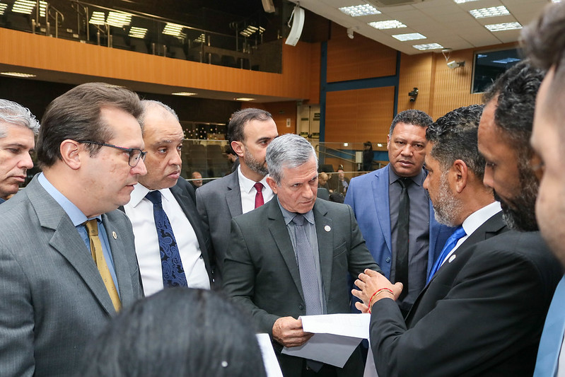 Vereadores aprovam Lei de Diretrizes Orçamentárias e reestruturação administrativa da FUMEC