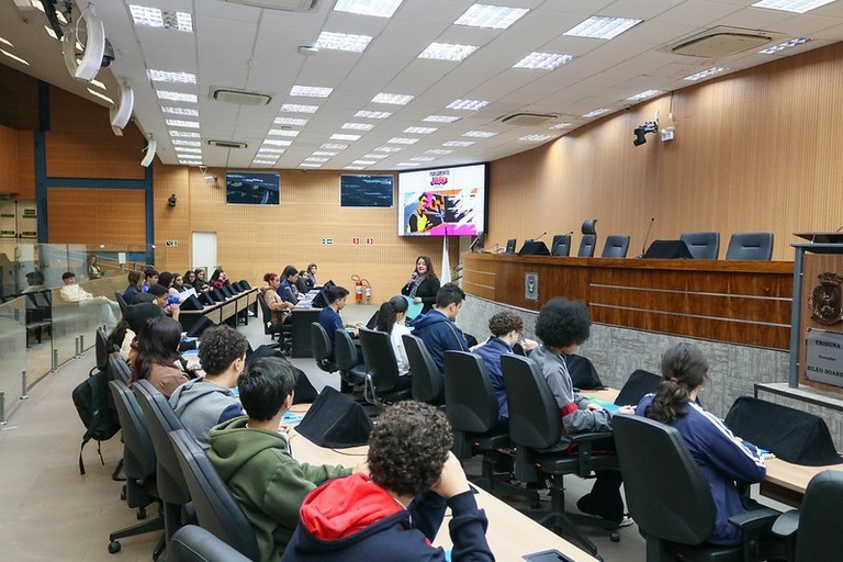 Vereadores da 7ª Edição do Parlamento Jovem tomam posse nesta terça-feira (17)