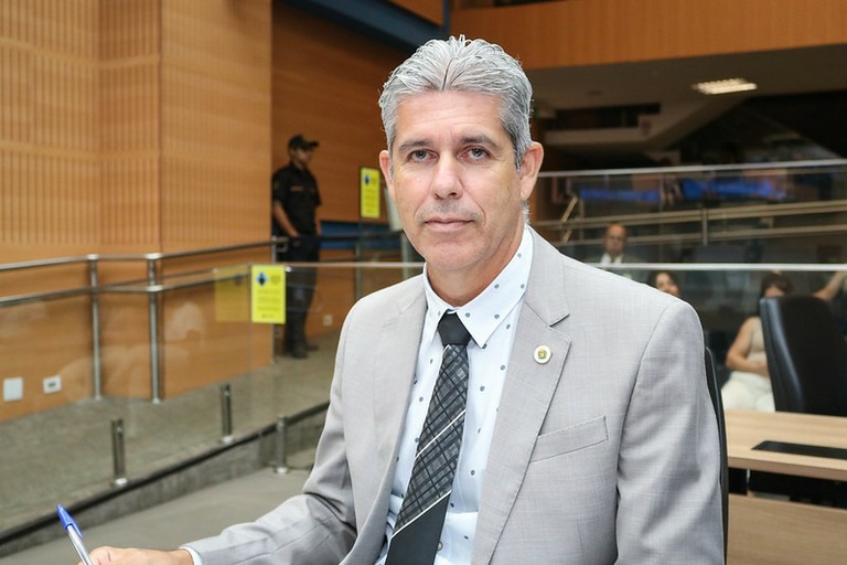 Eduardo Magoga presta homenagem a Bruno Nitio com Título de Cidadão Campineiro