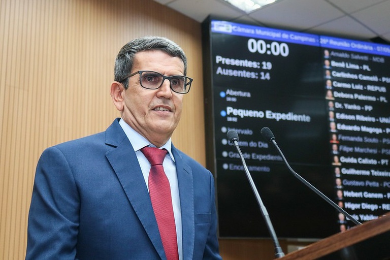 Mineiro do Espetinho protocola Moção de Apelo pelo retorno da entrega domiciliar de medicamentos de alto custo