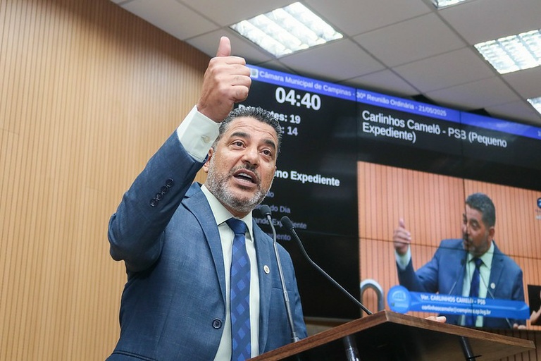 PL de Carlinhos Camelo regulamenta instalação de contêineres de lixo em vias públicas