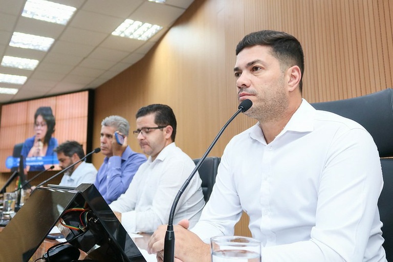 Comissão de Legalidade analisa e vota parecer sobre Projeto que prevê atendimento prioritário a pacientes com câncer