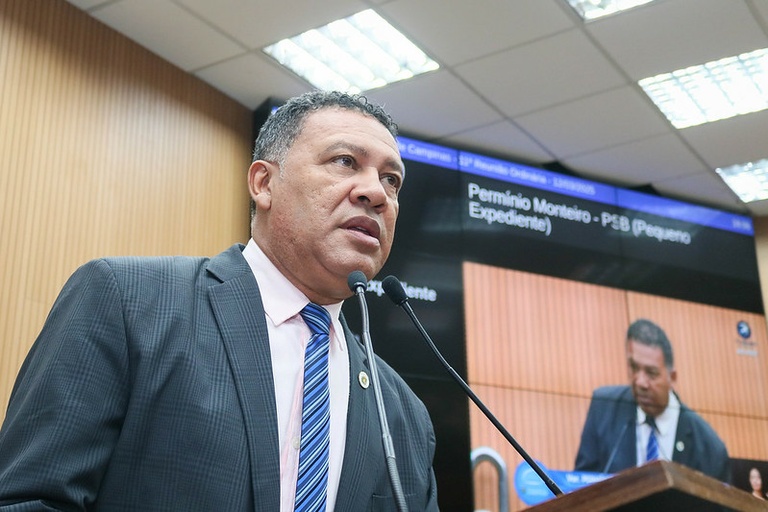 Permínio Monteiro solicita informações sobre funcionamento do Samu Animal 