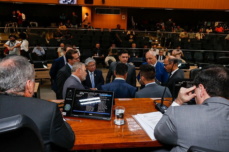 Câmara vota programa de combate à obesidade e nova lei de licenciamento urbano