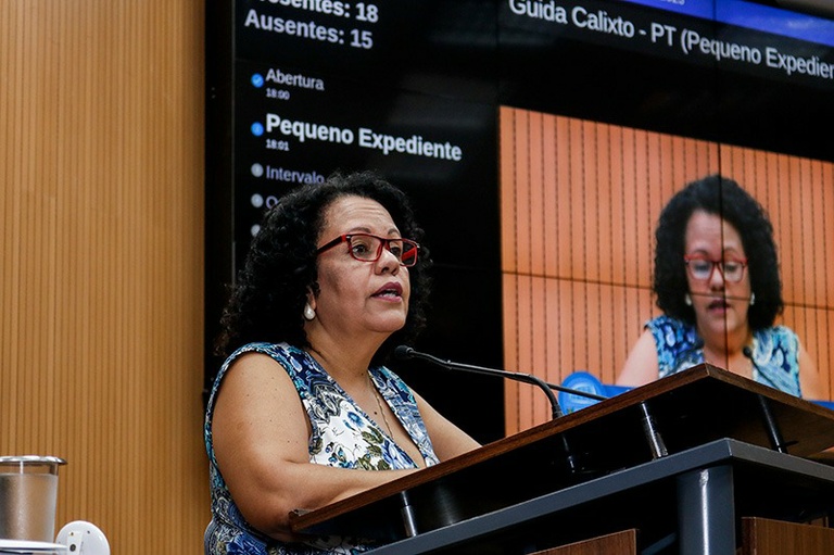 Guida Calixto protocola projeto que inclui geriatras e gerontólogos nas equipes multiprofissionais da Atenção Primária à Saúde