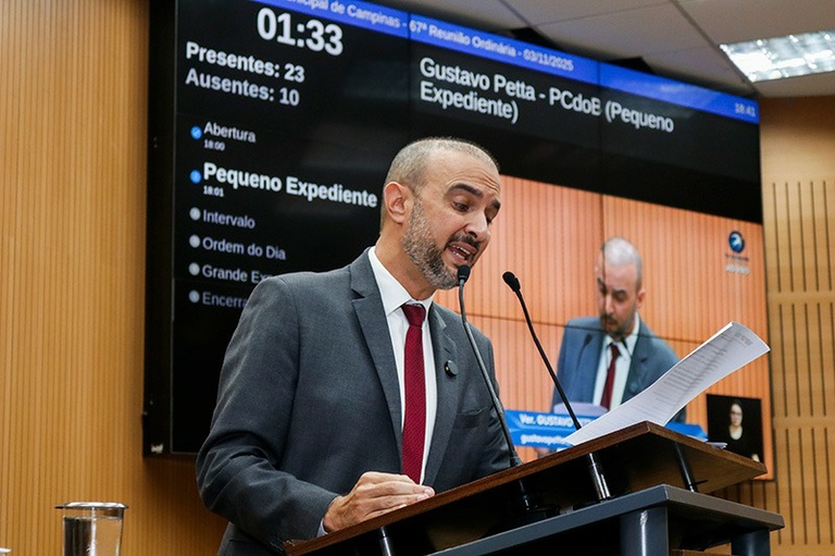 Gustavo Petta protocola PL que institui Feira Literária Hilstianas no calendário oficial de Campinas