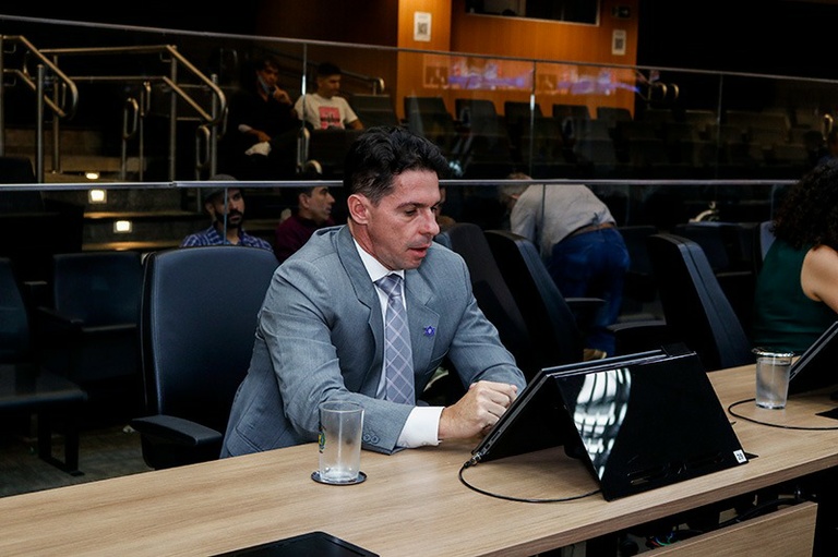 Primeira Parte da Reunião Ordinária desta segunda (17) marca o início da Semana Mundial da Prematuridade