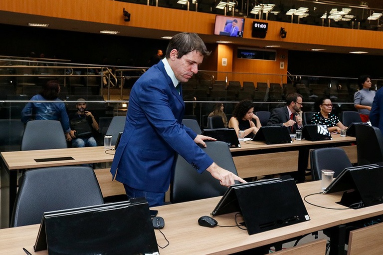Projetos de Hebert Ganem propõem medidas para ampliar inclusão de pessoas com deficiência em Campinas