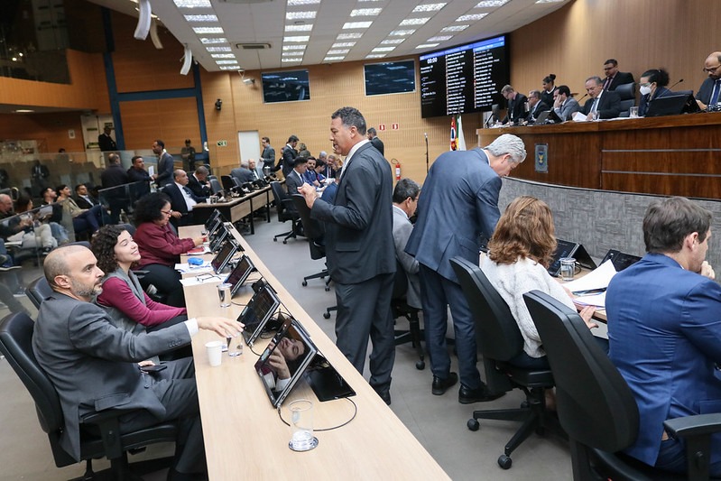 Câmara vota atualização da legislação para concessão de alvarás e implantação e adoção de microflorestas urbanas
