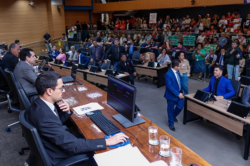 Câmara vota Programa de Recadastramento Imobiliário e implantação e adoção de microflorestas urbanas