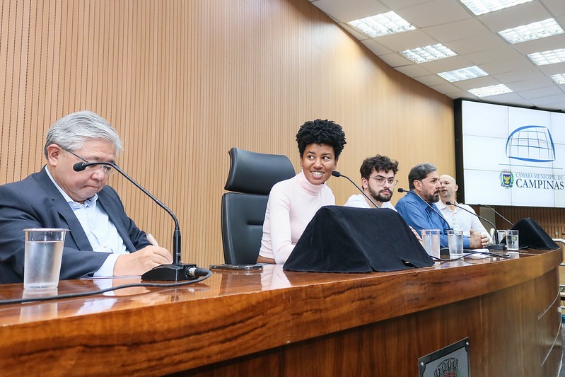 Comissão de Relações Internacionais debate as políticas adotadas pelo governo brasileiro para mitigar os impactos do tarifaço americano
