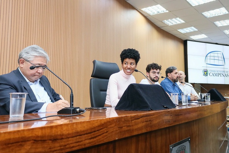 Comissão de Relações Internacionais debate as políticas adotadas pelo governo brasileiro para mitigar os impactos do tarifaço americano