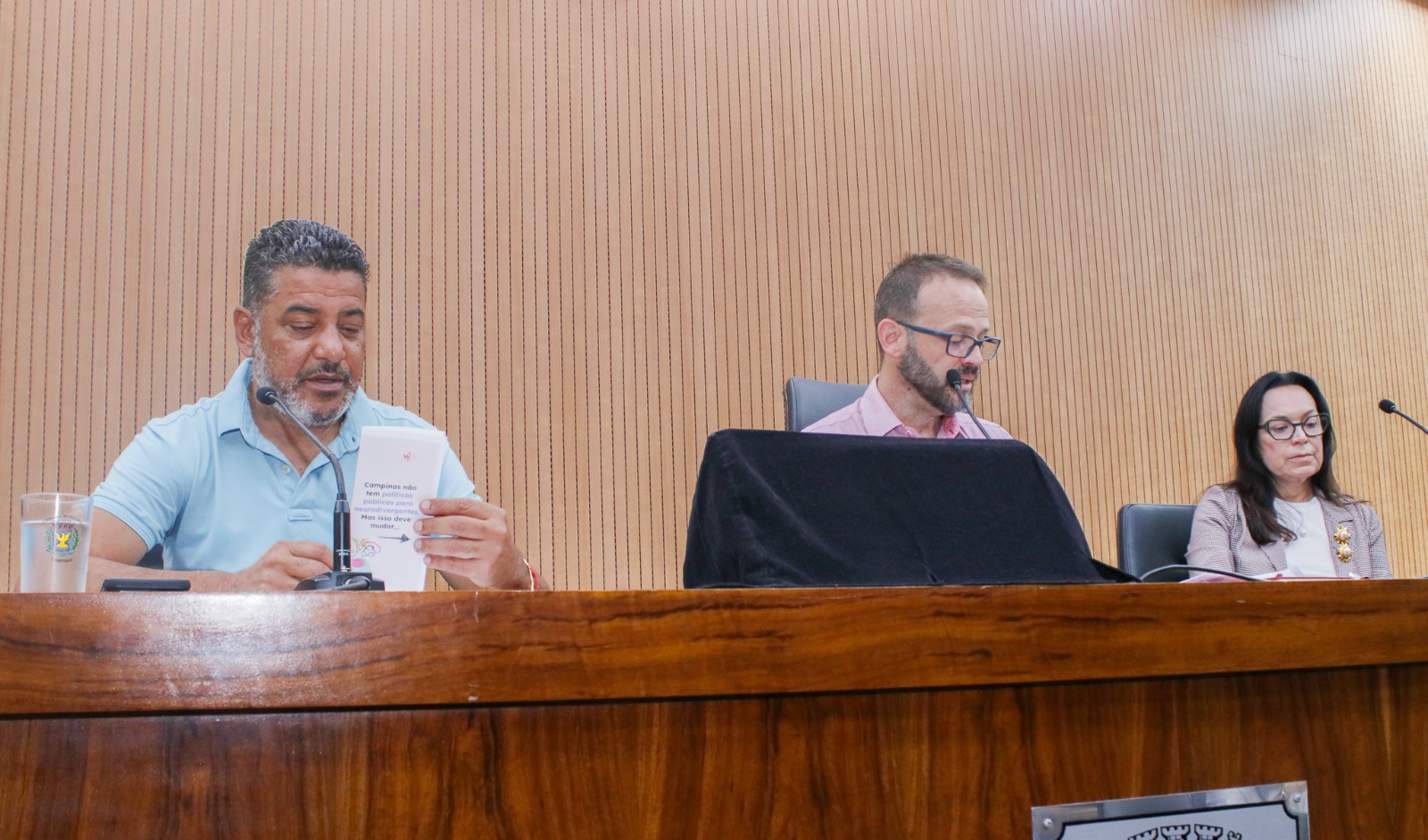 Comissão Especial de Políticas Públicas para Neurodivergentes realiza sessão de escuta social com pais, mães, profissionais e entidades da sociedade civil