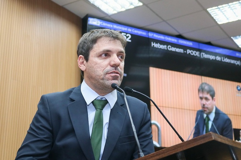 Projeto de Hebert Ganem propõe que abrigos municipais acolham pessoas com seus animais de estimação
