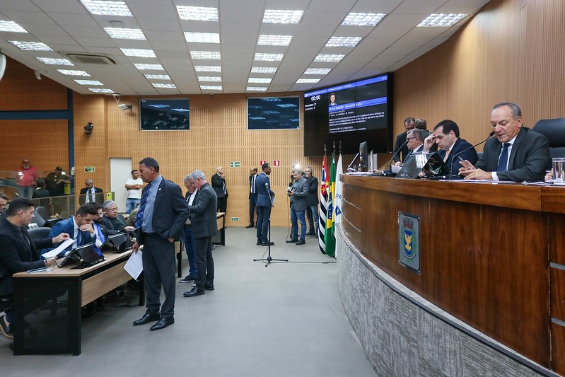 Câmara vota em definitivo projeto que obriga transparência na exibição de preços de combustíveis