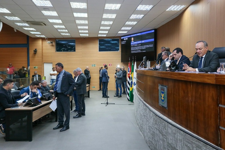 Câmara vota em definitivo projeto que obriga transparência na exibição de preços de combustíveis