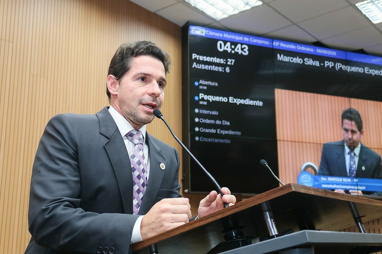 Marcelo Silva protocola projeto que destina ônibus exclusivos para mulheres nos horários de pico