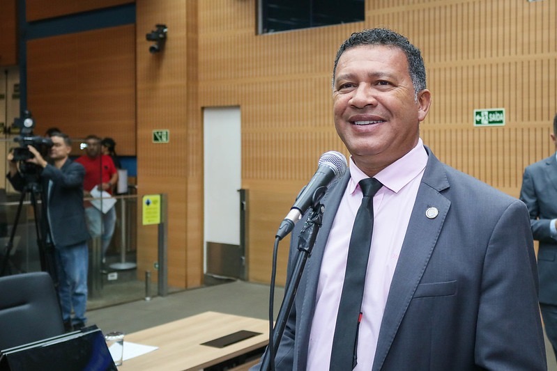 Projeto protocolado por Permínio Monteiro institui Programa Municipal de Equoterapia 