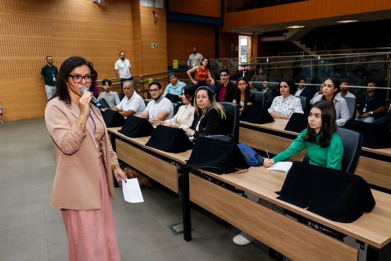 Câmara Universitária reúne 31 estudantes de 11 faculdades de Campinas; programa aproxima o Legislativo da comunidade acadêmica 