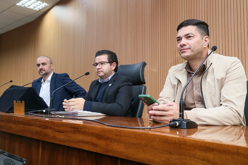 Comissão de Mobilidade Urbana e Planejamento Viário discute assentos preferenciais e validade dos créditos do transporte público