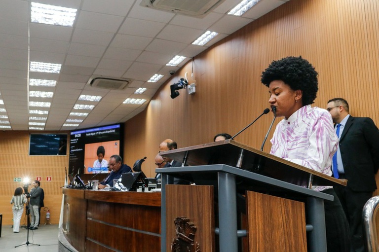 Frente Parlamentar debate as novas diretrizes da Anvisa para normatizar o uso da cannabis medicinal  