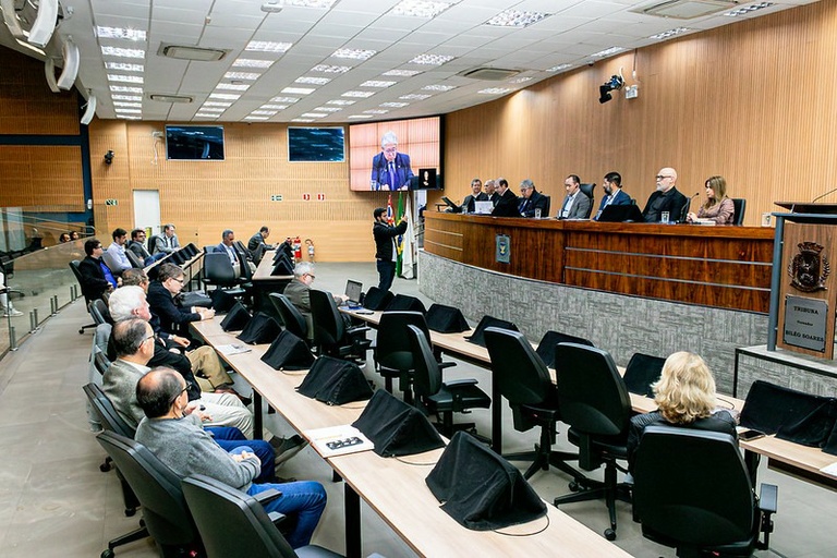 Comissão de Economia e Defesa dos Direitos do Consumidor vota parecer favorável a projeto que endurece punição a escapamentos barulhentos