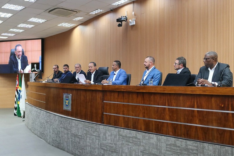 Parlamento da RMC se reúne em Holambra para analisar o impacto da Reforma Tributária nos municípios