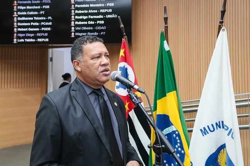 Permínio Monteiro presta homenagem a diversas personalidades de Campinas