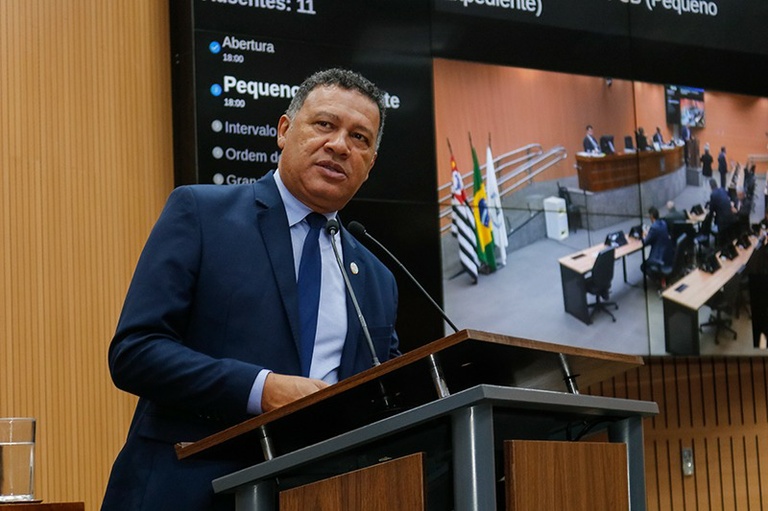 Permínio Monteiro protocola Projeto de Lei que institui a implantação de rotatórias verdes em Campinas