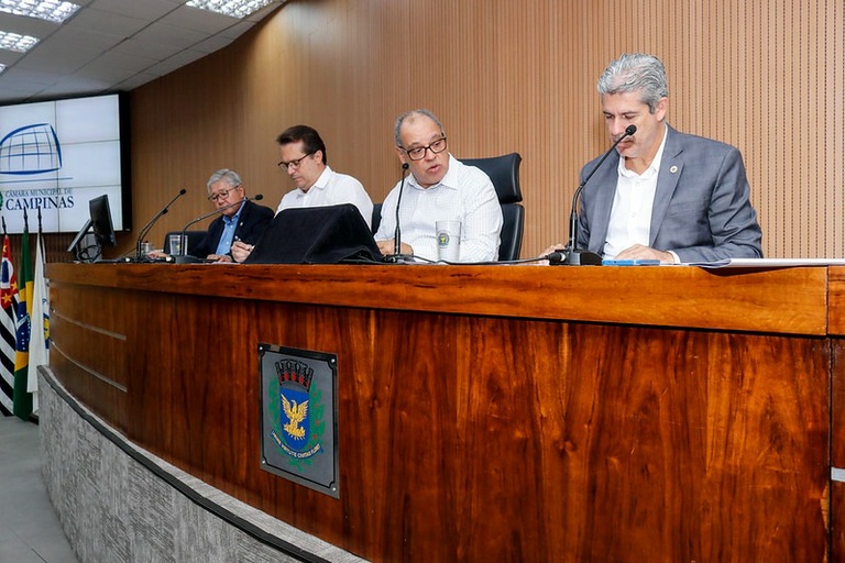 Comissão de Constituição e Legalidade realiza duas audiências públicas para debater comércio ambulante e reabilitação de edificações no centro