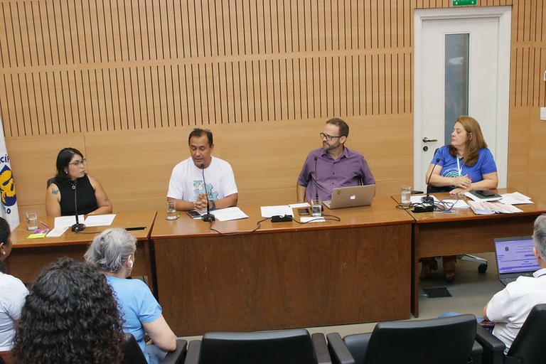 Comissão Especial discute desafios da saúde pública para pessoas com neurodivergências  