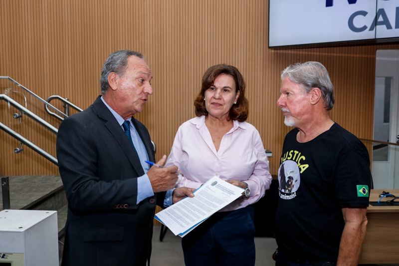 Debora Palermo e Conselho de Proteção e Defesa dos Animais solicitam agilidade e apoio da Câmara 