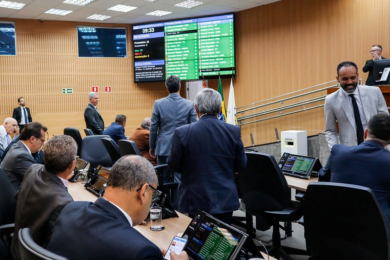 Primeiros PLs protocolados em 2026 tratam do plano de cargos da Camprev, gratificação de agentes da Defesa Civil, gestão e planejamento urbana