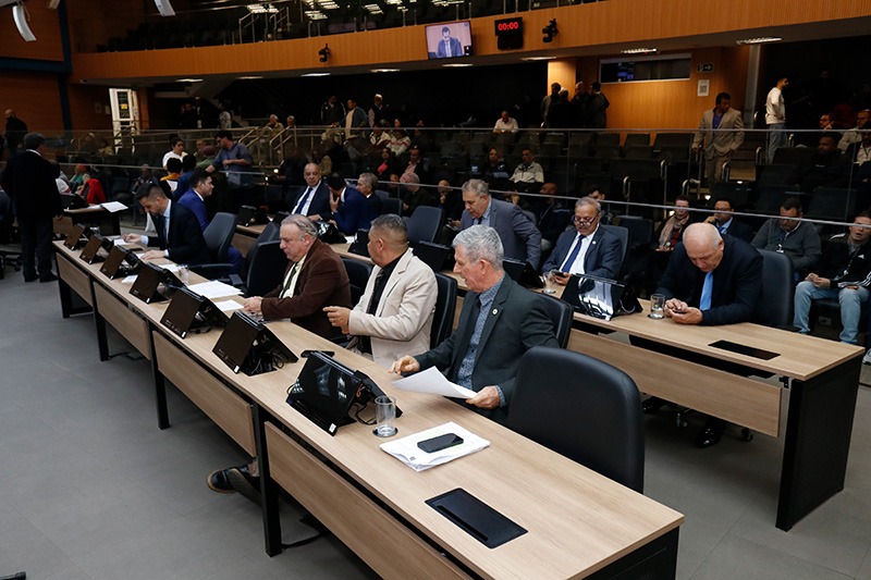 Câmara vota diretrizes orçamentárias para 2027 e reajuste dos servidores