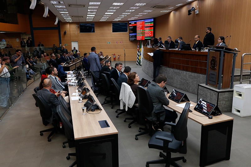 Vereadores aprovam diretrizes orçamentárias para 2027 e nova regulamentação do Conselho Tutelar 