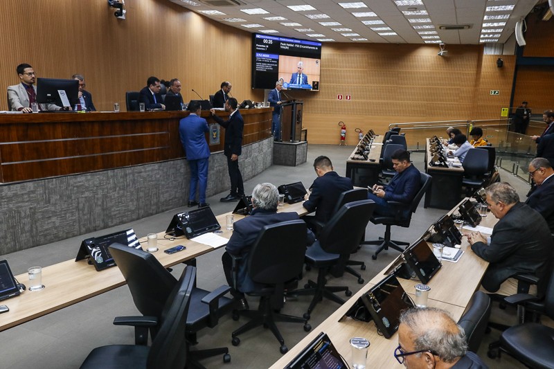 Vereadores aprovam reajuste dos servidores públicos municipais