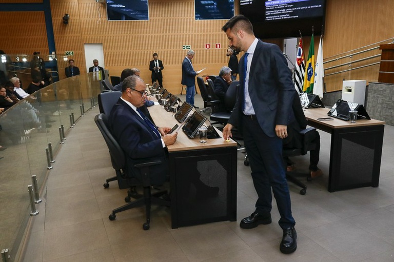 Vereadores aprovam suporte por videochamada nos atendimentos realizados pelo Samu e Programa Reconstruindo Sorrisos
