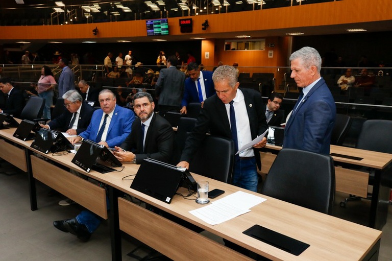 Câmara vota gratificação para agentes da Defesa Civil e alterações em estudos de Impacto de Vizinhança