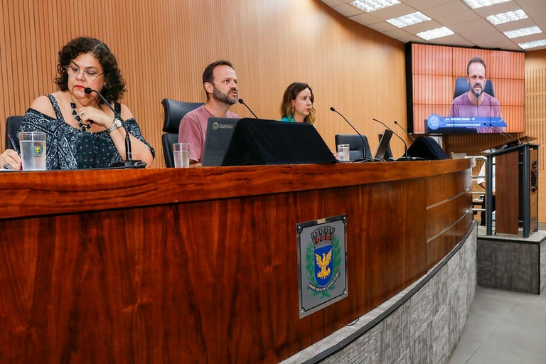 Comissão Especial de Estudos discute acesso a trabalho, cultura, esporte e assistência de pessoas neurodivergentes 