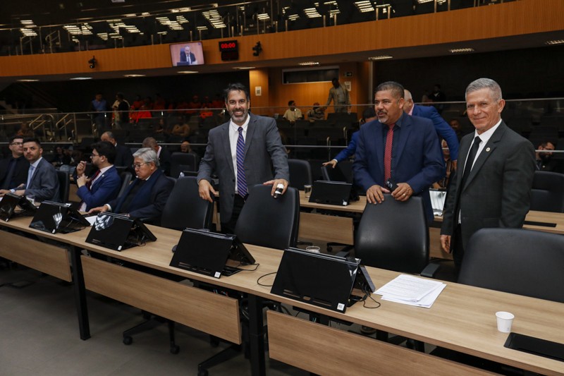 Vereadores aprovam gratificação para agentes da Defesa Civil e alterações na legislação de Estudo de Impacto de Vizinhança 