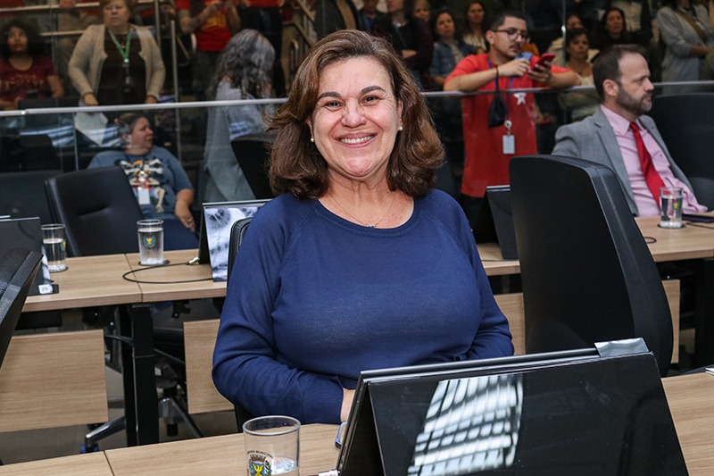 Debora Palermo protocola projeto que descentraliza atendimento veterinário gratuito em Campinas