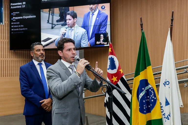 Marcelo Silva apresenta projeto que estabelece diretrizes para  captura, esterilização e recuperação de cães e gatos em situação de rua 