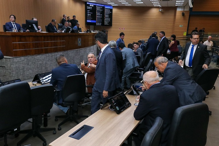 Vereadores aprovam projeto que altera regras da Lei de Parcelamento, Ocupação e Uso do Solo do município